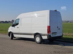 MERCEDES-BENZ ESPRINTER 320