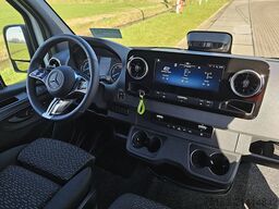 MERCEDES-BENZ ESPRINTER 320