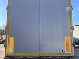 Kögel SN24 Mega Lifting Axle A