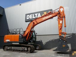Hitachi ZX210LC-6