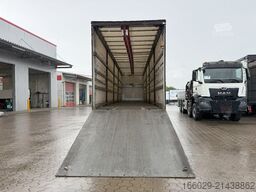 Wiese Mega Schiebeplane mit Dhollandia Rampe 9t
