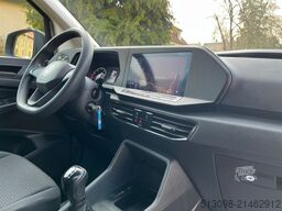 VOLKSWAGEN CADDY 2.0 TDI KLIMA SHZ PDC VORNE + HINTEN