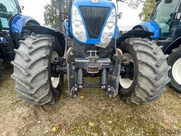 New Holland T 7030