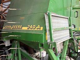 John Deere 740 A