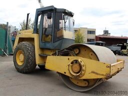 BOMAG BW 213 D-2 - Nr.: 925