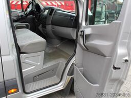 VOLKSWAGEN Crafter 2.5 TDI Kasten 3,5 t + AHK, Klima,