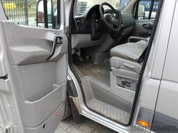 VOLKSWAGEN Crafter 2.5 TDI Kasten 3,5 t + AHK, Klima,