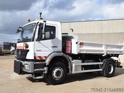 Mercedes-Benz Axor 1833