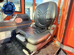 Combilift CBE2500 TRIPLEX 4900 POSITIONER CABIN