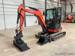Kubota U 27-4