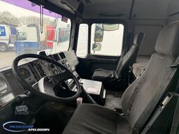 MAN 26.403 6x2 met Stuuras, Handgeschakeld