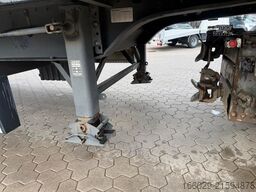 KRONE Sattelanhänger Koffer mit Ladebordwand