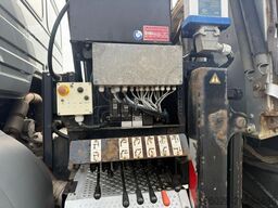 MERCEDES-BENZ Axor 1833 4x4 HAD Dreiseitenkipper mit MGK Kran