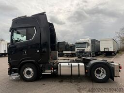 SCANIA S 580 V8 Twistlocks Schausteller