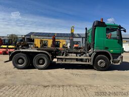 Mercedes-Benz Actros 2641  kurz 6x4 Haken blatt Klima