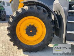 JCB FASTRAC 8330 T4F