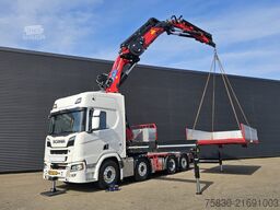 Scania R590 V8 8x2 / HMF 9520 - JIB - WINCH / TRACTOR