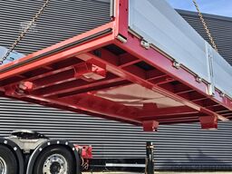 Scania R590 V8 8x2 / HMF 9520 - JIB - WINCH / TRACTOR