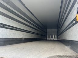 Krone Cool Liner / IsoBox - Damage - Schaden / Loadli...