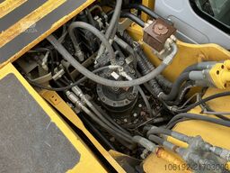 New Holland Kobelco E215