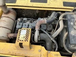 New Holland Kobelco E215