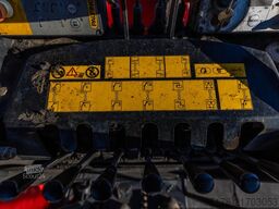 TURBO'S HOET KIPPER + PALFINGER EPSILON Q200Z