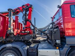 TURBO'S HOET KIPPER + PALFINGER EPSILON Q200Z