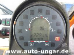 Nilfisk CR3500 Geräteträger Kommunalfahrzeug 4x4