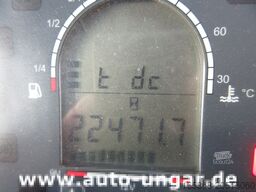 Nilfisk CR3500 Geräteträger Kommunalfahrzeug 4x4