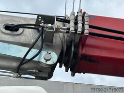 MAN 8-163 mit Böcker AK27-1000 Dachdeckerkran 4x2