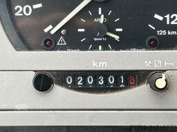 MAN 8-163 mit Böcker AK27-1000 Dachdeckerkran 4x2