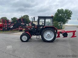 Belarus MTS 820 + FL + 3 Schar Beetpflug
