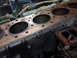 VOLVO FM13 480 8x4 RETARDER manual BIG Axle ENGINEProb