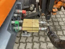 Multicar M30 6x4 EEV Winterdienst/Salzstreuer