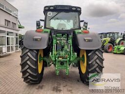 John Deere 6215 R