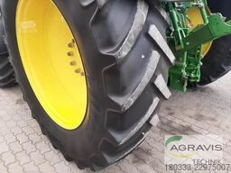 John Deere 6215 R