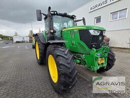 John Deere 6215 R