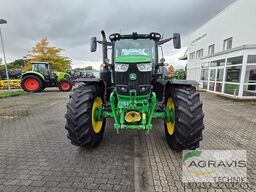 John Deere 6215 R
