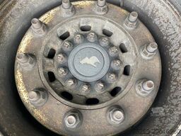 SCHMITZ CARGOBULL 3 Achs MEGA Curtainsider Hubdach