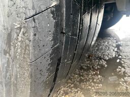 SCHMITZ CARGOBULL 3 Achs MEGA Curtainsider Hubdach