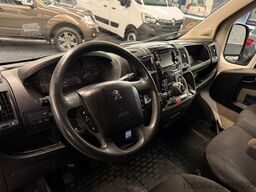 PEUGEOT Boxer DoKa 3 Seiten Kipper Klima AHK 3,0T 2.Hand