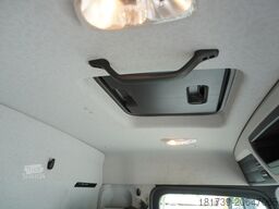 Mercedes-Benz Antos 3240 8x2 / Tajfun 5T crane / Farid