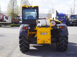 JCB 526-56 AGRI Plus / 5.6 m / joystick