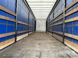 Schmitz Cargobull Curtainsider Mega
