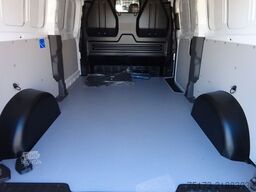 VOLKSWAGEN Transporter Kasten 170PS DSG LR Klima Flügeltüre