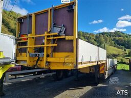HRD 3 axle jumbo trailer with an extendable deck HRD 3 axle jumbo trailer with an extendable deck
