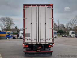 Volvo FH 13.540 Globetrotter 6x2 - Closed box with si...
