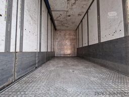 Volvo FH 13.540 Globetrotter 6x2 - Closed box with si...