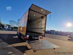 Mercedes-Benz Actros 2546 6x2 Streamspace - Box with sidedoor...