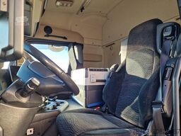 Mercedes-Benz Actros 2546 6x2 Streamspace - Box with sidedoor...